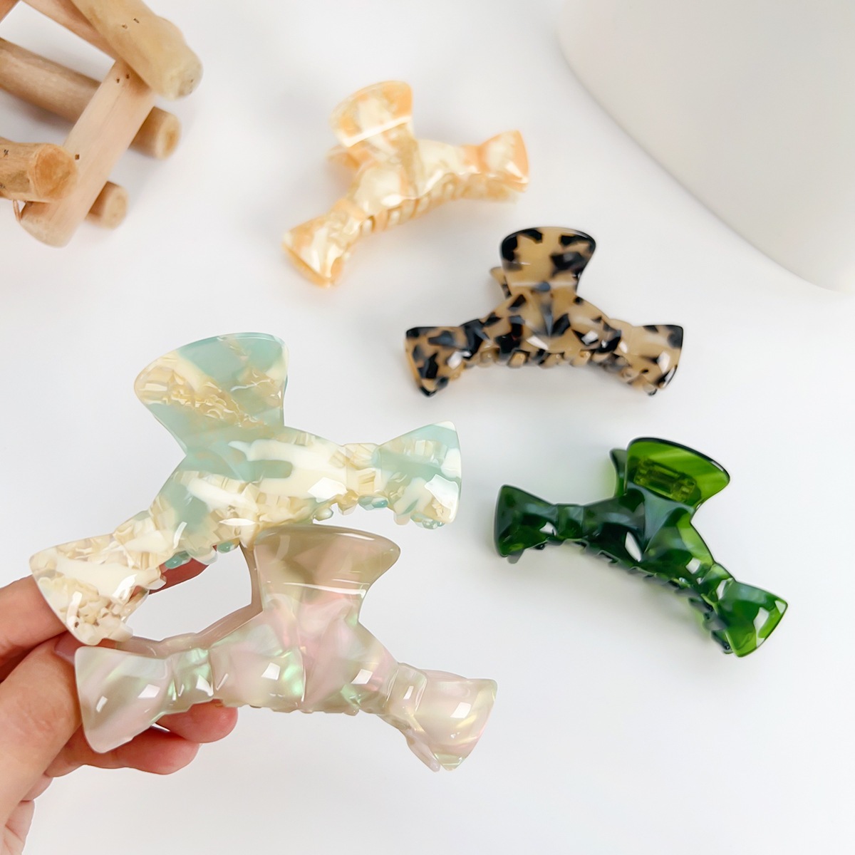 Sweet Candy Acetate Coils Clips Femmes Grip Claw Clips Accessoires de cheveux