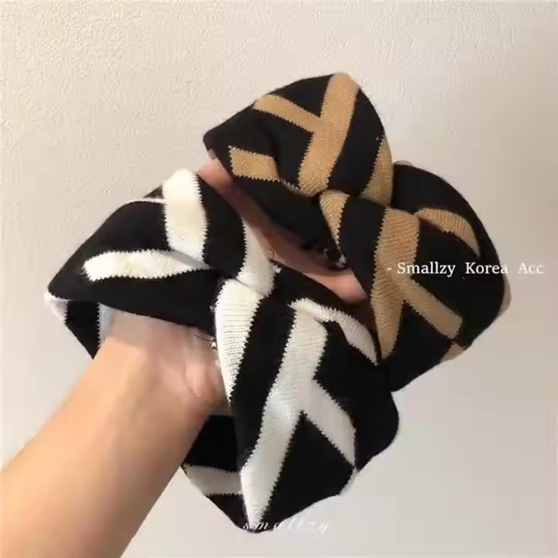 Fashion Cross Trinted Bands Twist Twited Hair Hair Band Spa Women Hairband